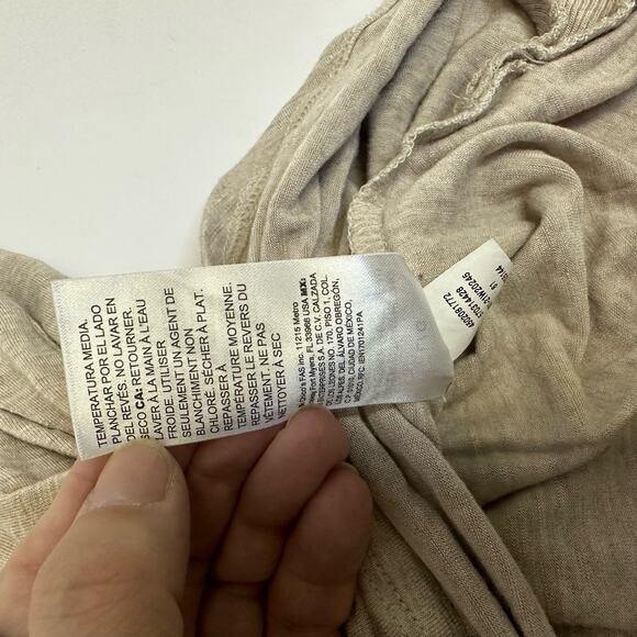 White House Black Market Beige Long Sleeve Ribbed Tee - Size Large - Picture 4 of 9